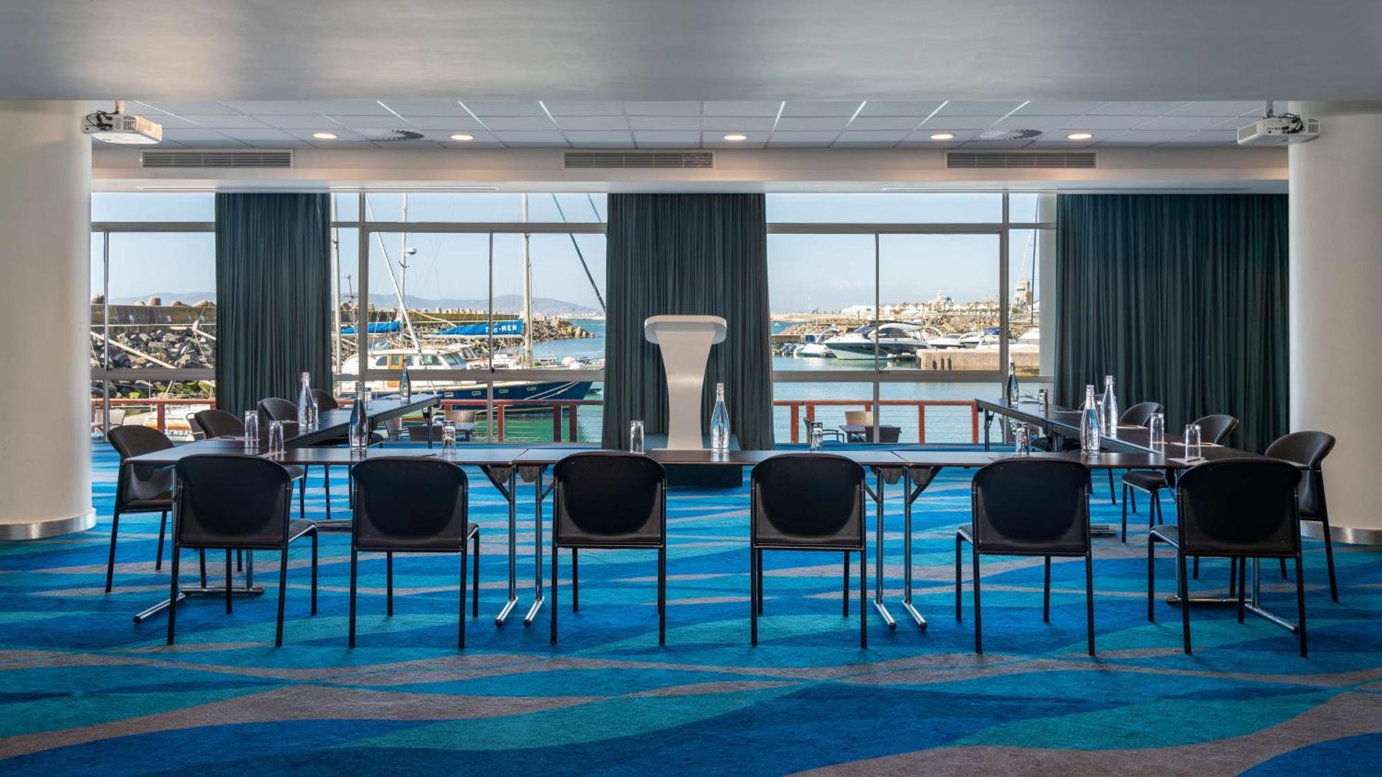 Radisson Collection Hotel, Waterfront Fokváros Kültér fotó Meeting room